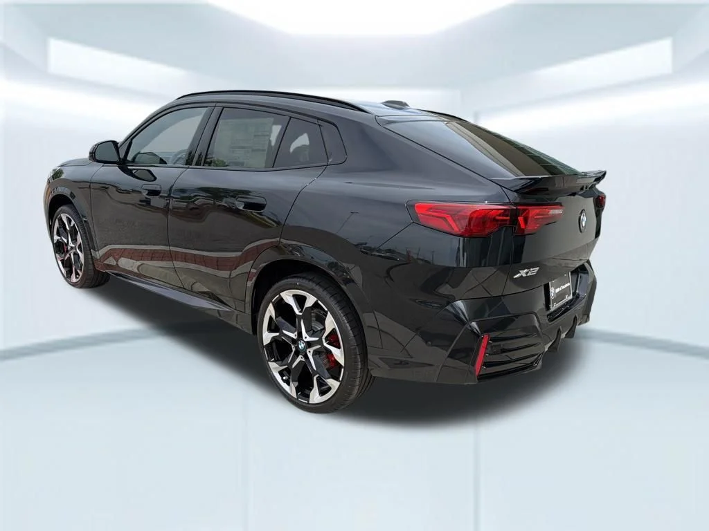 New 2026 Black Sapphire Metallic BMW xDrive28i image 4