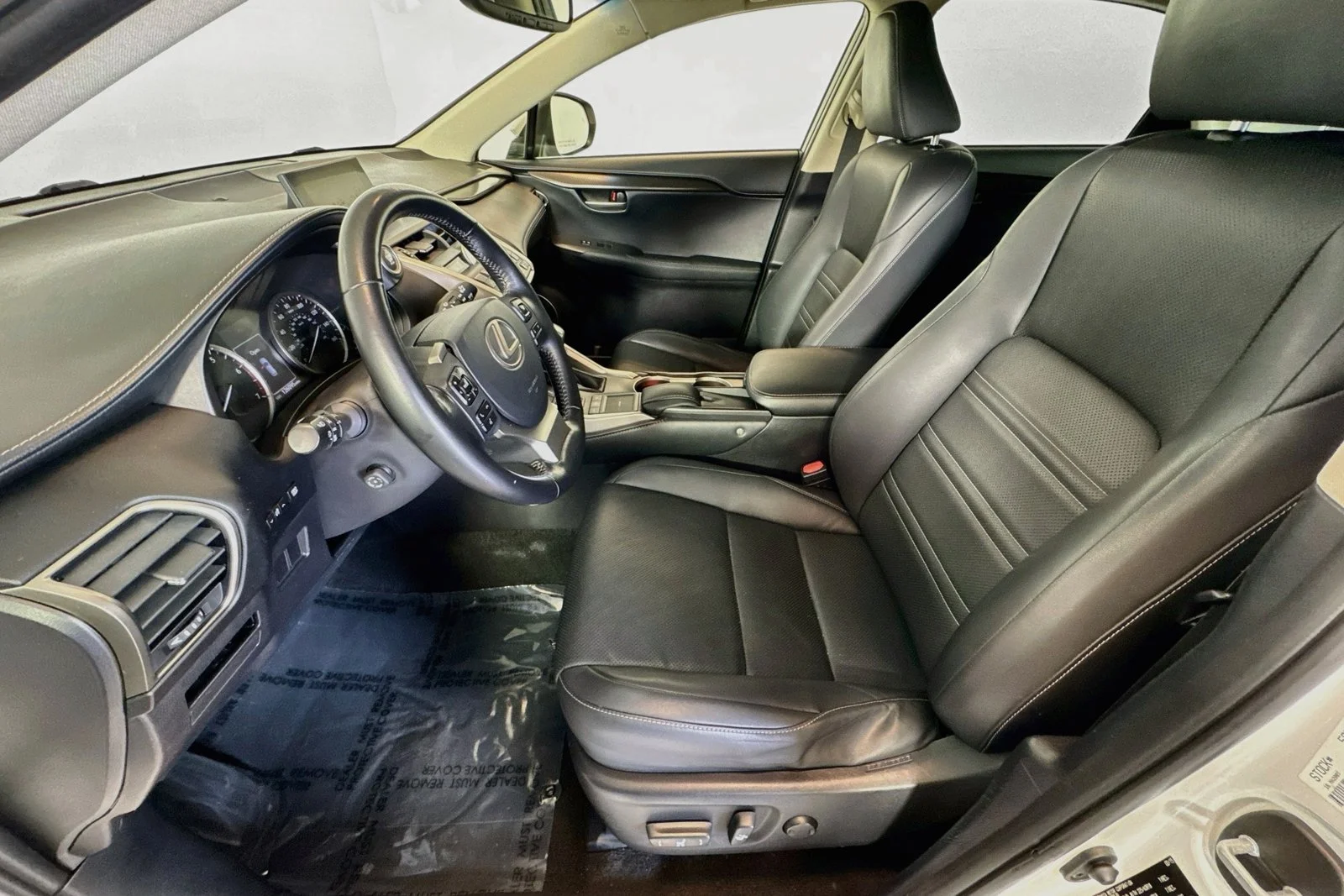 Used 2015 Eminent White Pearl Lexus  image 19