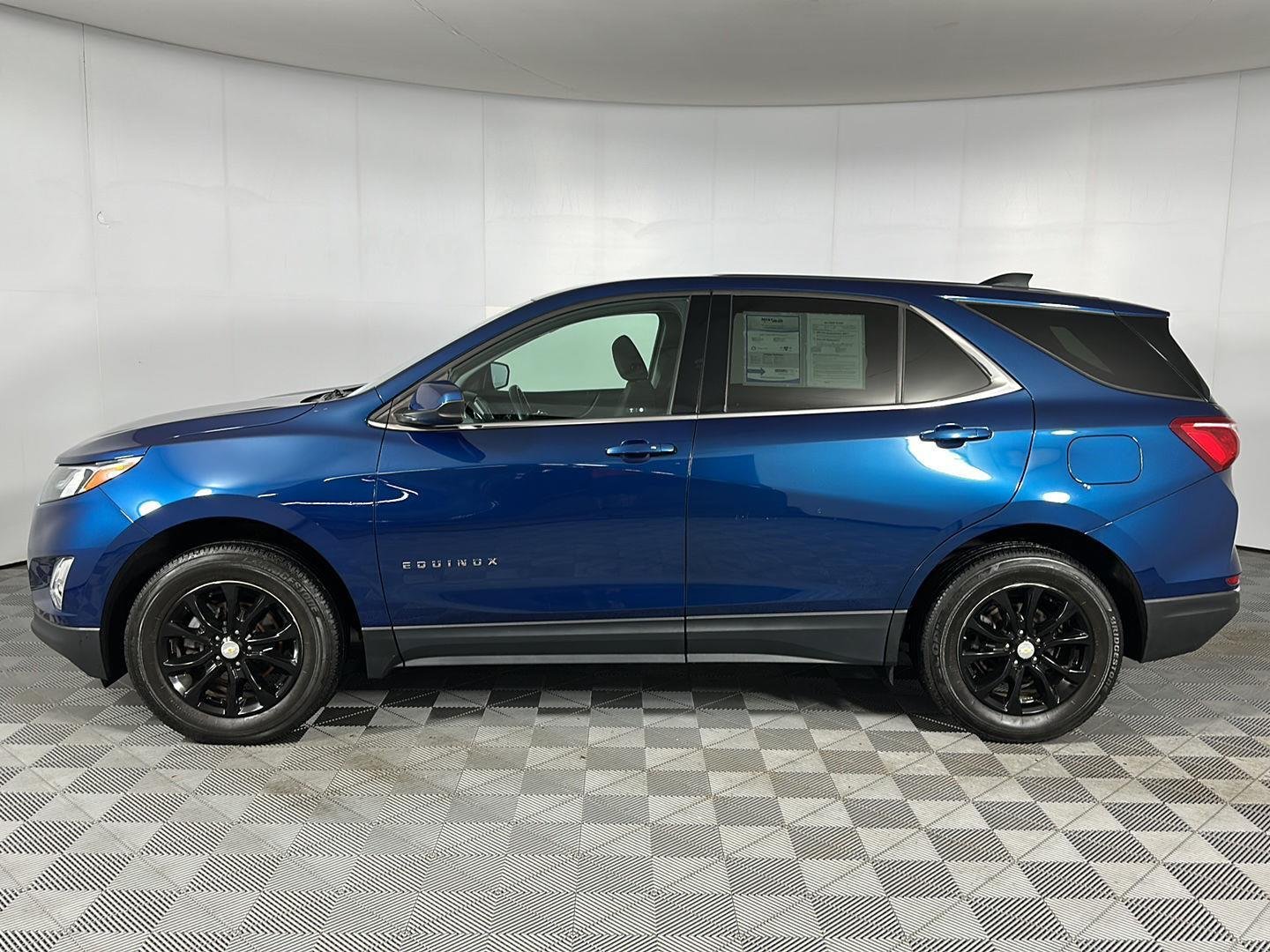 Used 2020 Pacific Blue Metallic Chevrolet LT image 16
