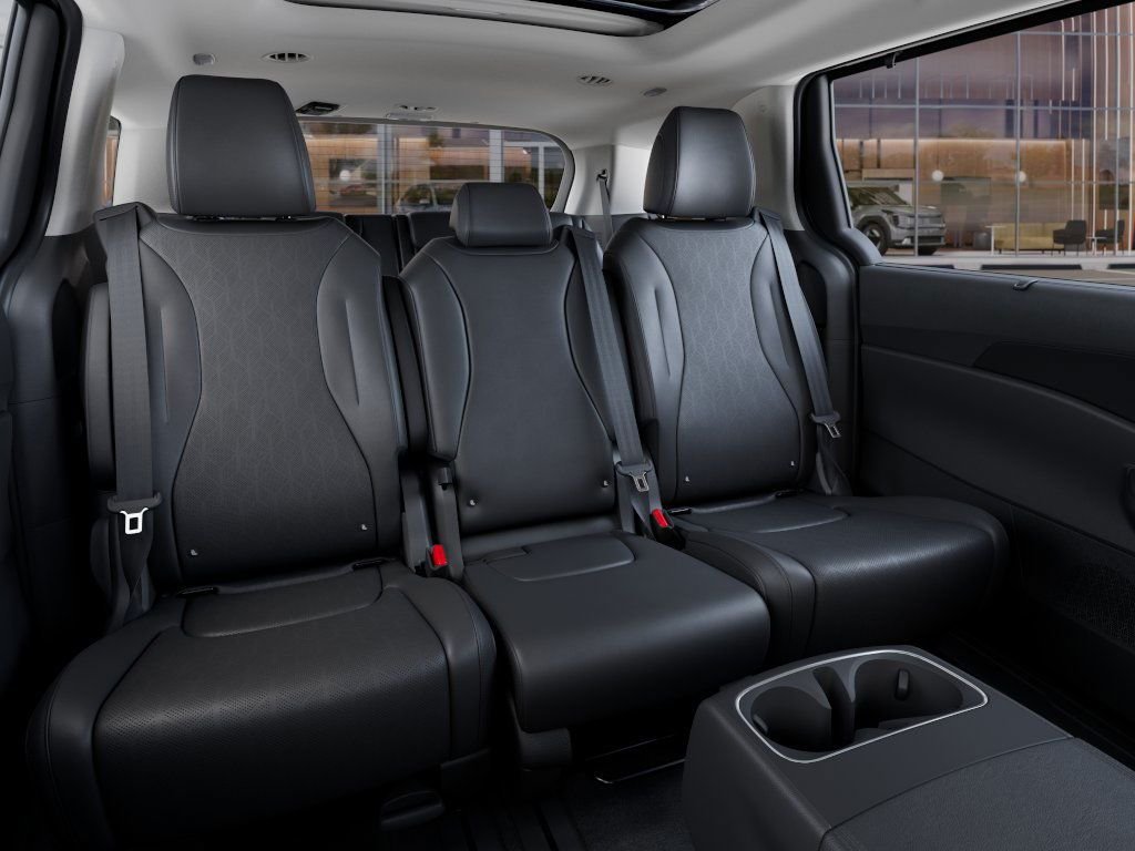 2025 Kia Carnival SX - Photo 16