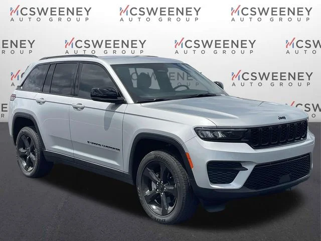 New 2025 Silver Zynith Exterior Paint Jeep Altitude image 1