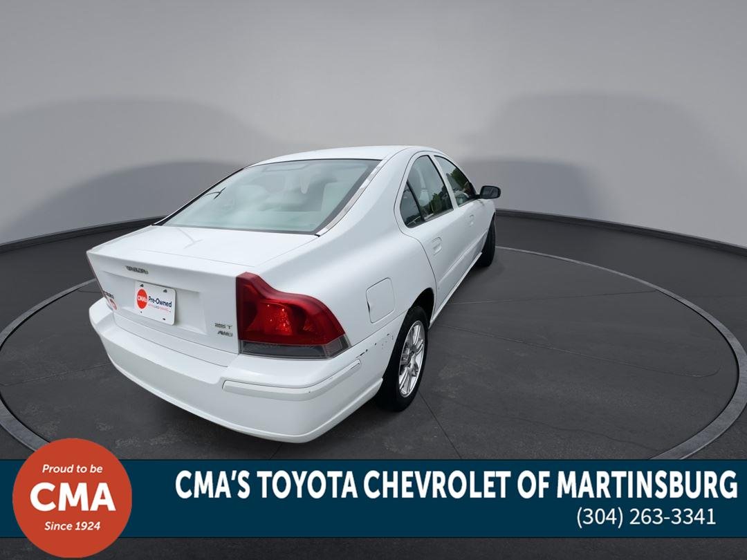 Used 2006 WHITE VOLVO PREMR image 8