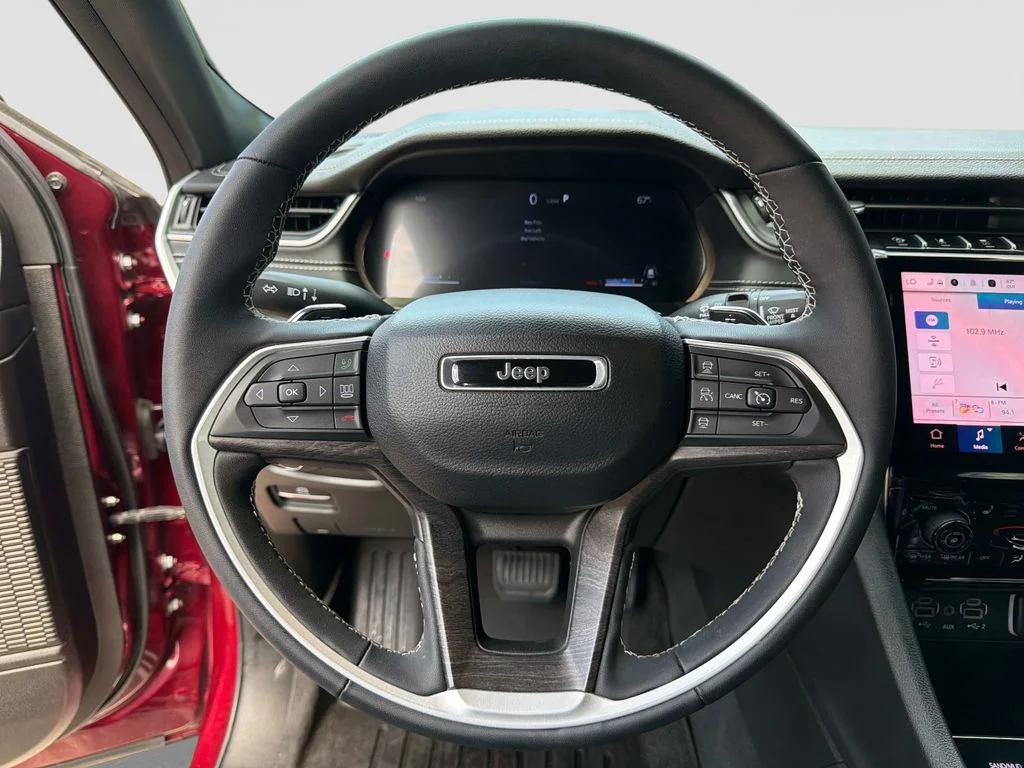 Used 2025 Red Jeep Limited image 33
