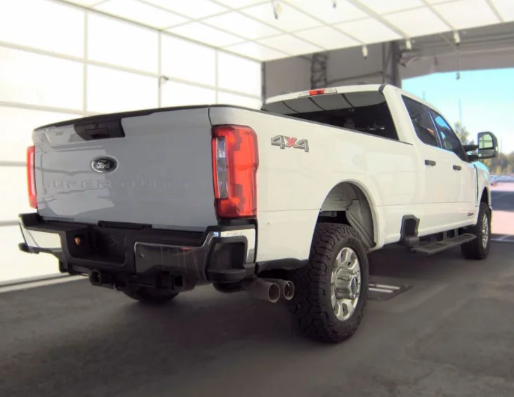Used 2023  Ford XLT image 7