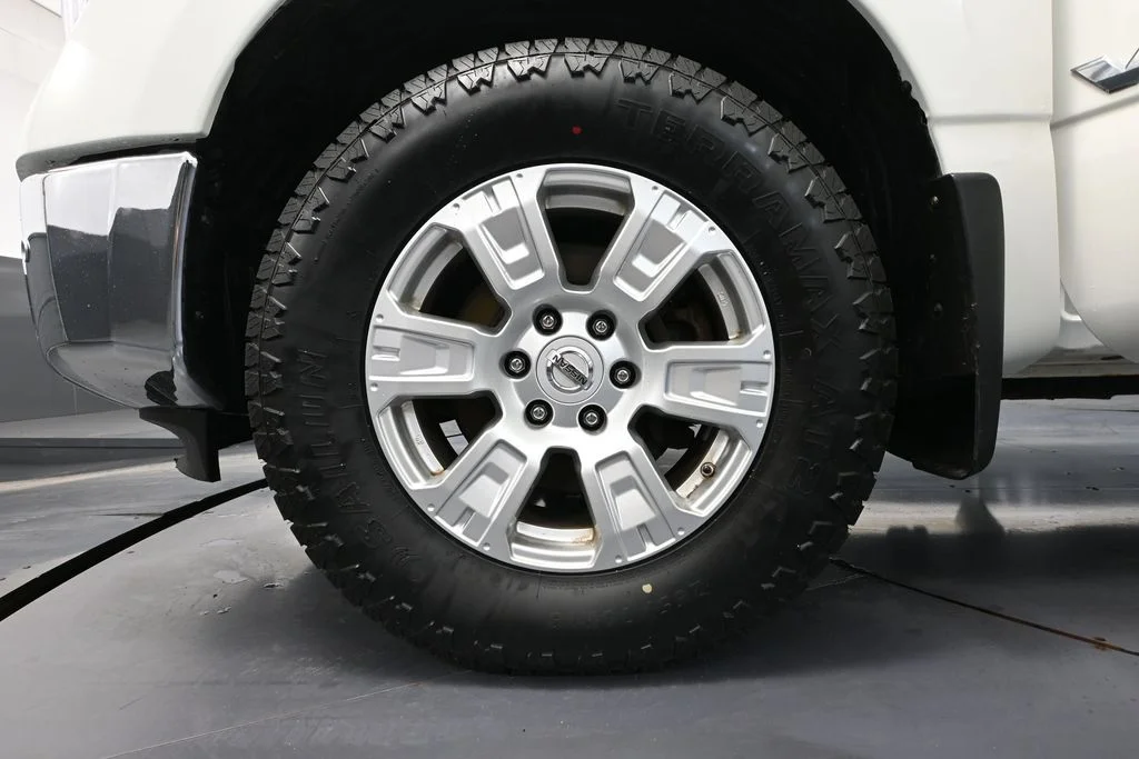 Used 2018 White Nissan SV image 15