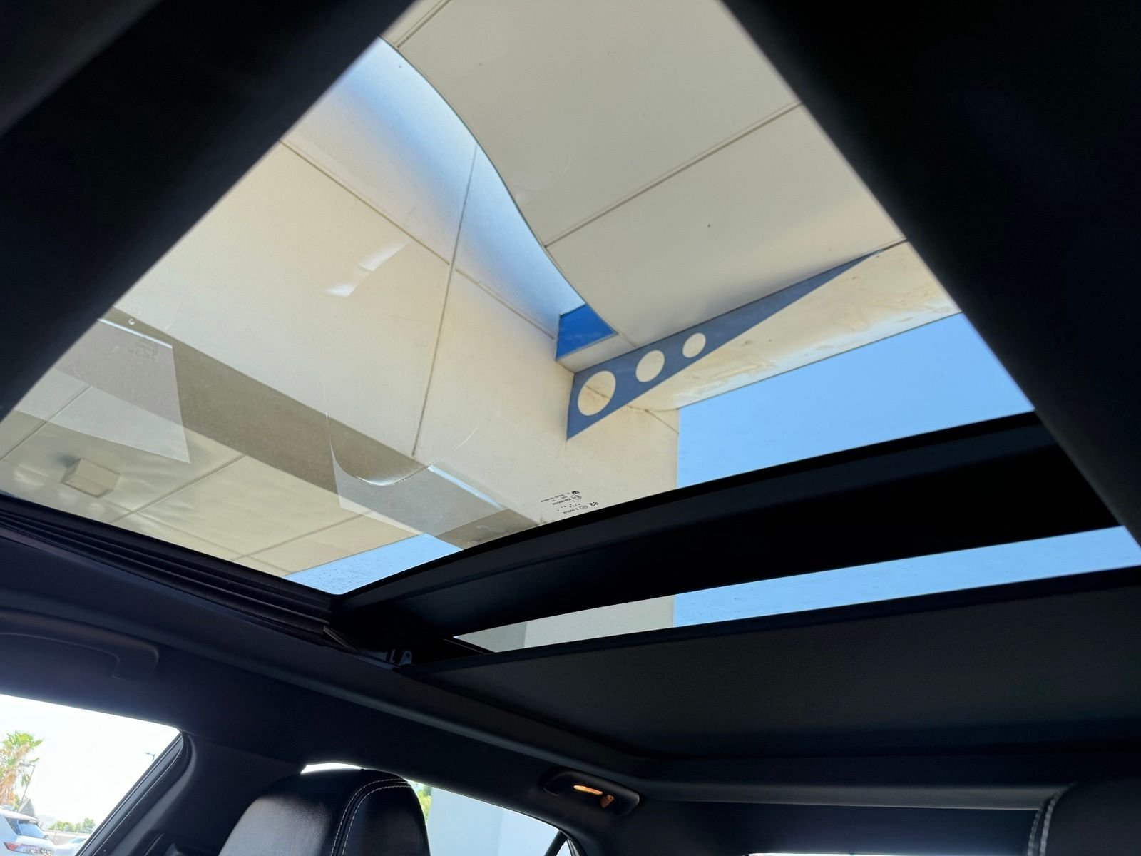 2023 Chrysler 300 S - Photo 19