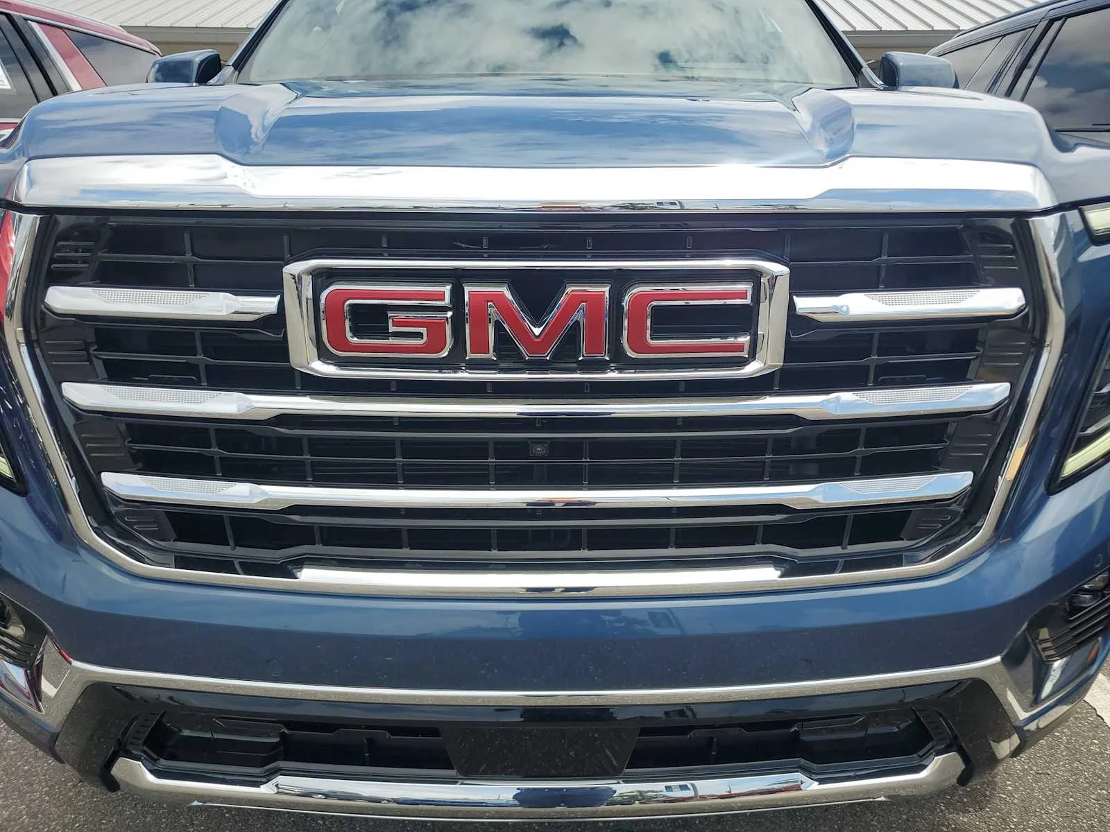 New 2026 Downpour Metallic GMC Elevation image 16