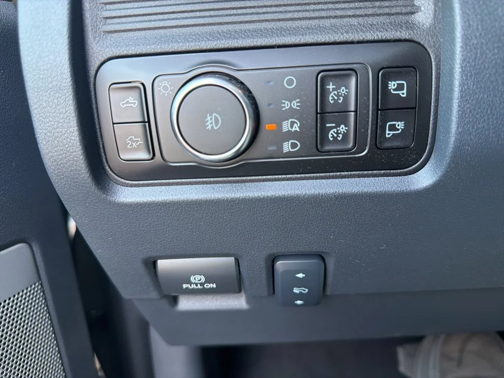 New 2026 Marsh Gray Ford F-250® Lariat® image 16