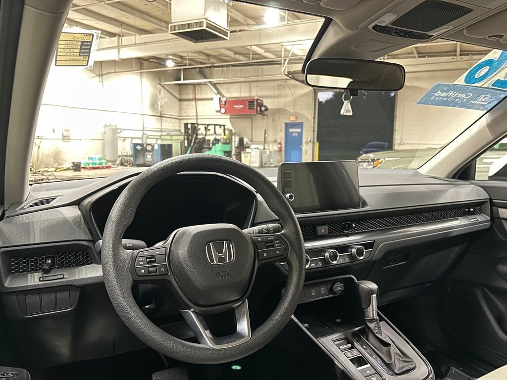 2026 Honda CR-V LX - Photo 15