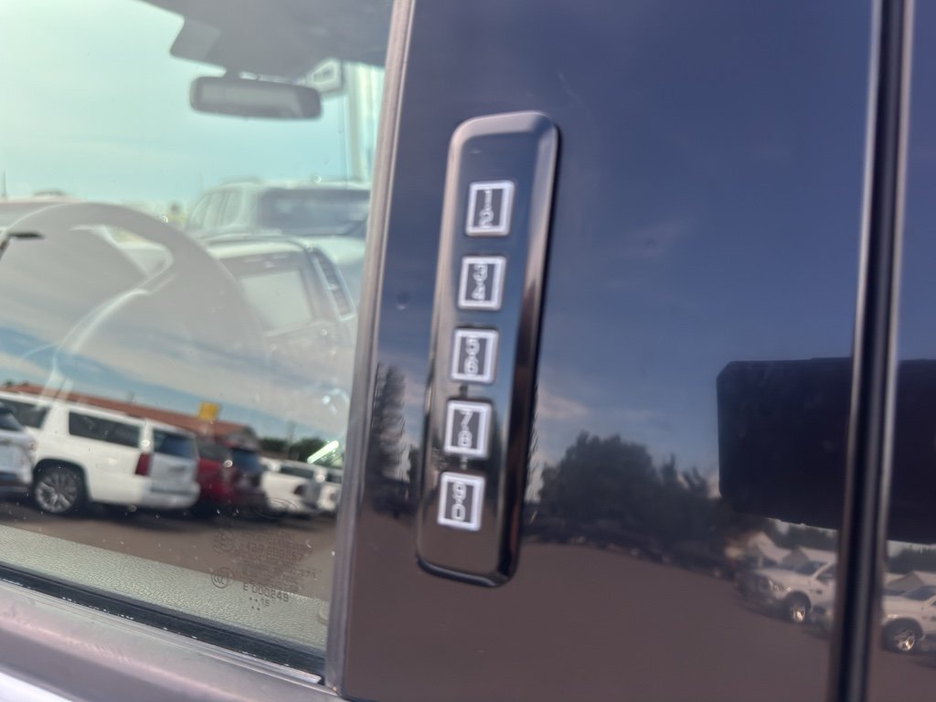 Used 2019 Oxford White Ford XLT image 10