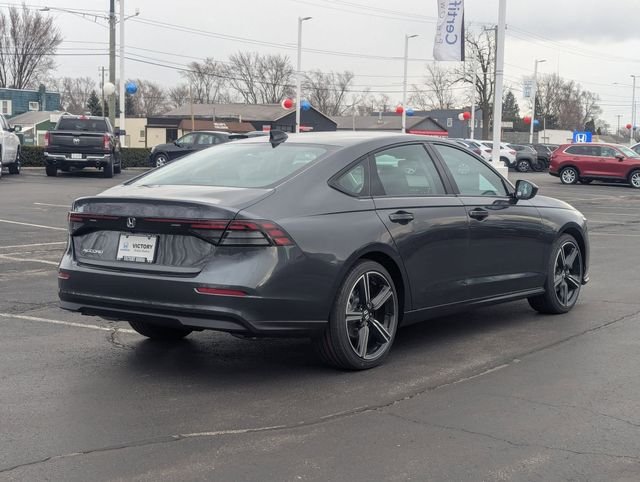 New 2026 Meteorite Gray Metallic Honda SE image 6