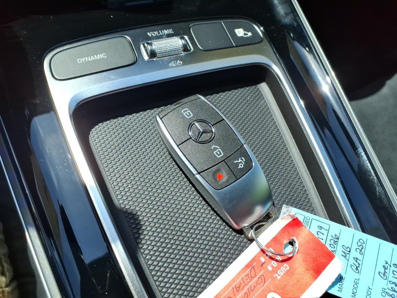 New 2026 Mountain Grey Metallic Mercedes-Benz GLA 250 image 33