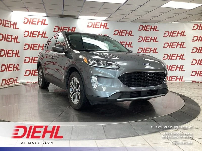 Used 2021 Gray Ford SEL image 1