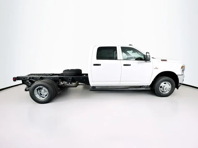 New 2026 Bright White Clear-Coat Exterior Paint RAM TRADESMAN image 8