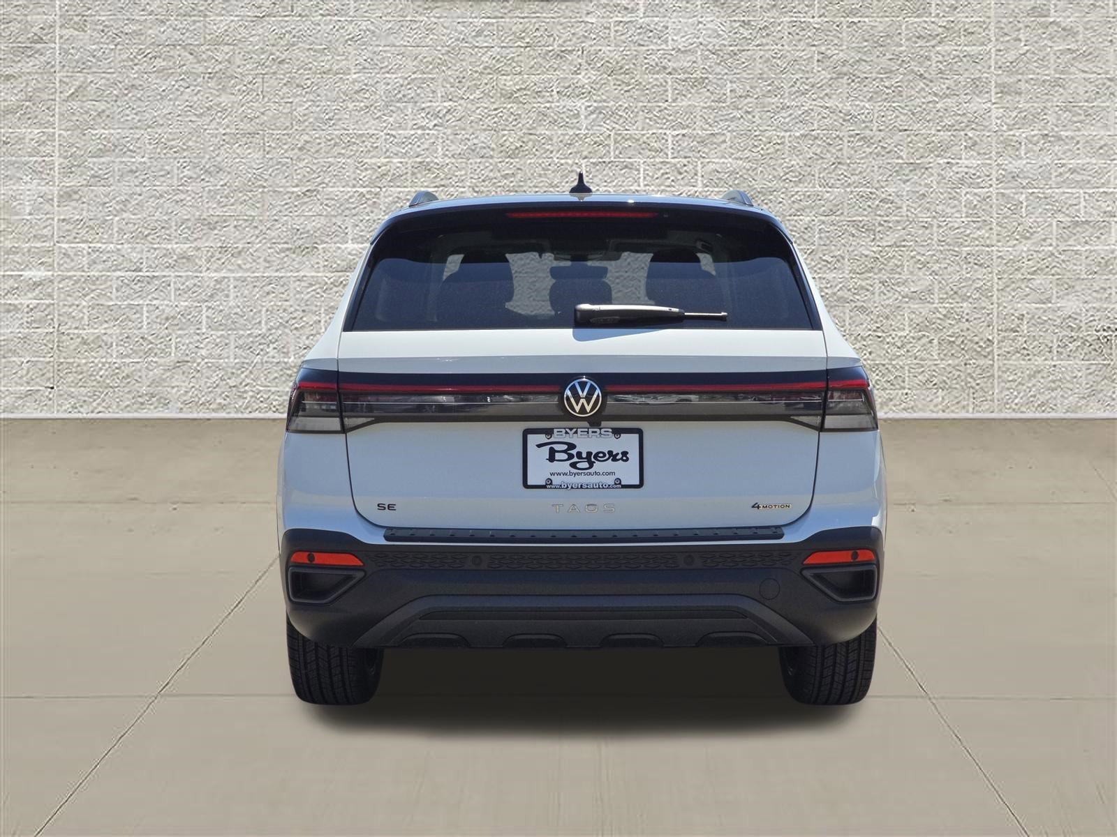 New 2026 Pure White w/Deep Black Roof Volkswagen SE Black image 6