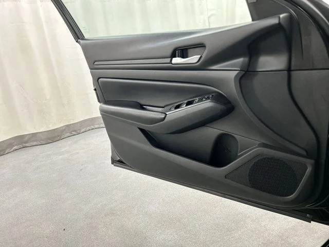 2024 Nissan Altima SV - Photo 15