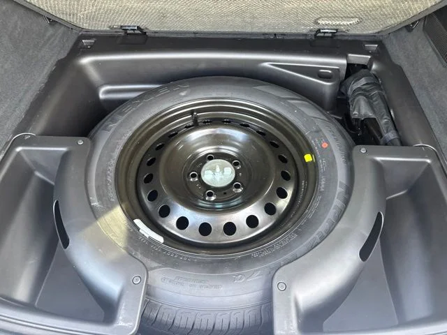 Used 2023 Red Jeep Summit Reserve image 30