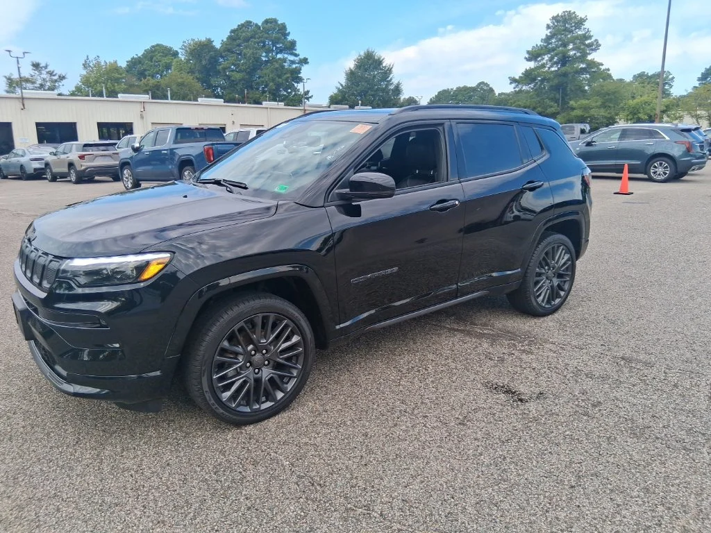 Used 2022 Black Jeep High Altitude image 1