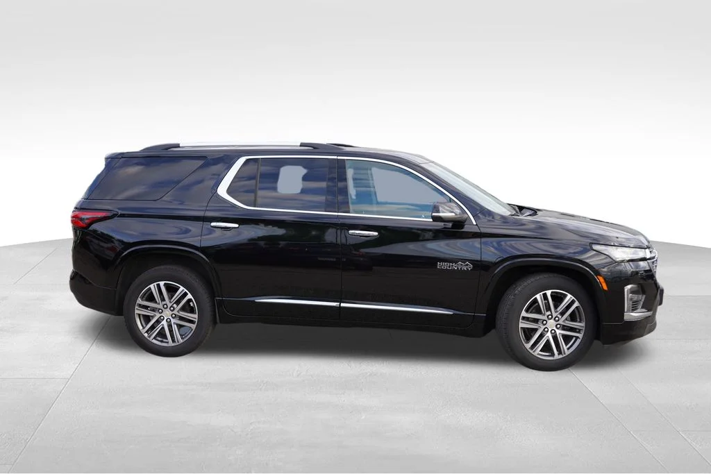 Used 2023 Mosaic Black Metallic Chevrolet High Country image 2