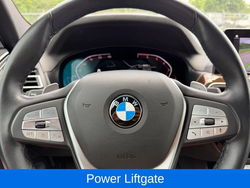 Used 2023 Black BMW sDrive30i image 17