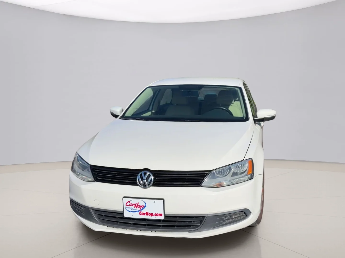 Used 2012 White Volkswagen SE image 8