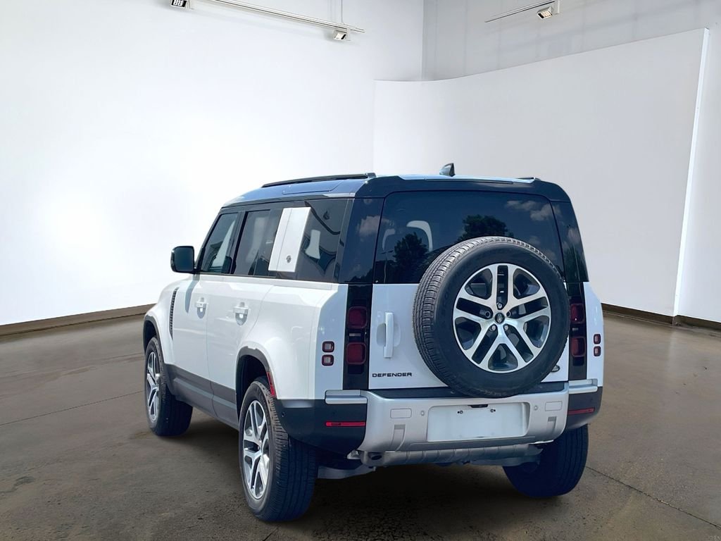 Certified Used 2023 Santorini Black Metallic Land Rover S image 6