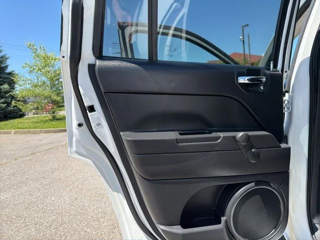 Used 2014 White Jeep Sport image 19
