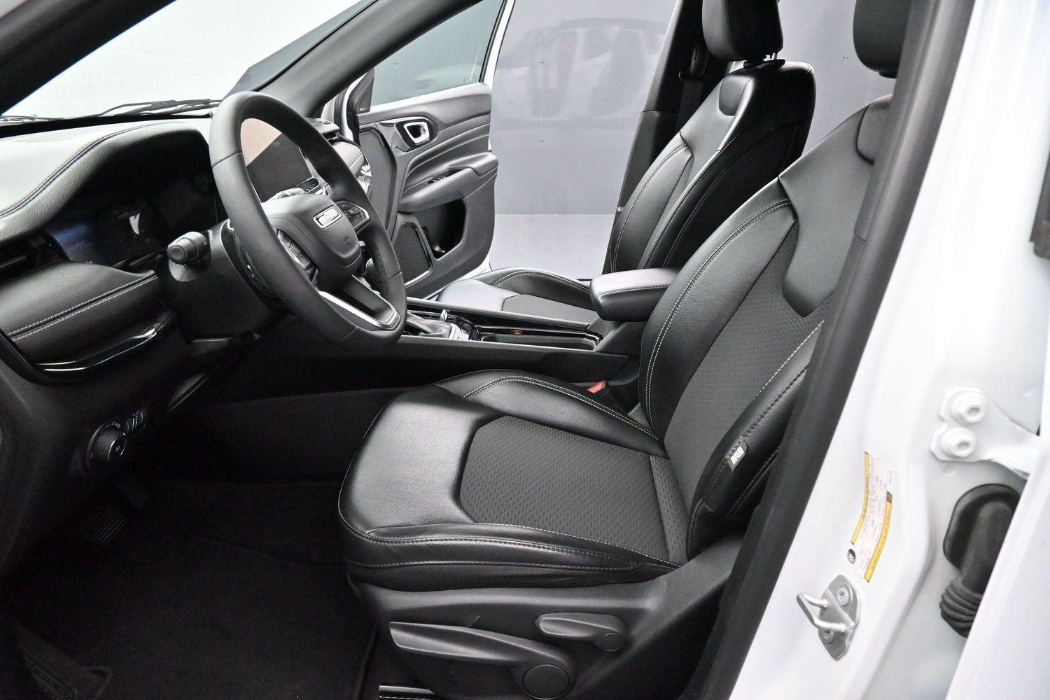 Used 2023 Bright White Clearcoat Jeep Altitude image 12