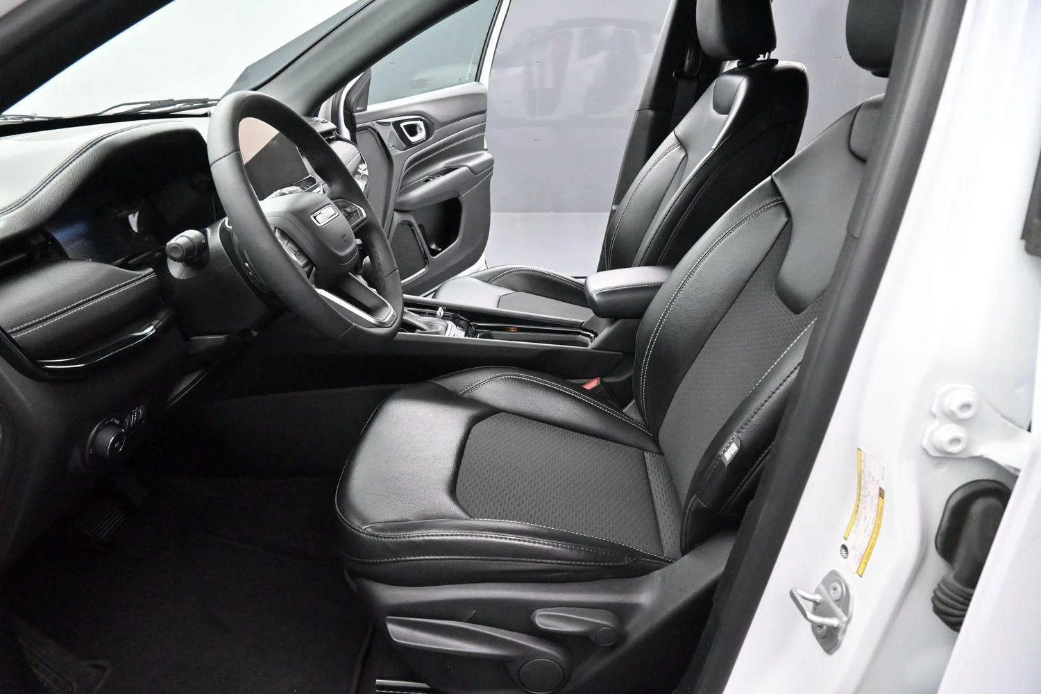Used 2023 Bright White Clearcoat Jeep Altitude image 12