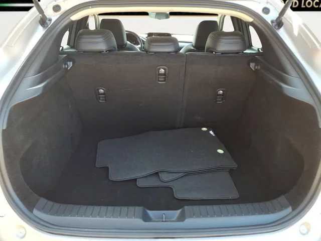 Used 2024  Mazda 2.5 S Preferred Package image 27