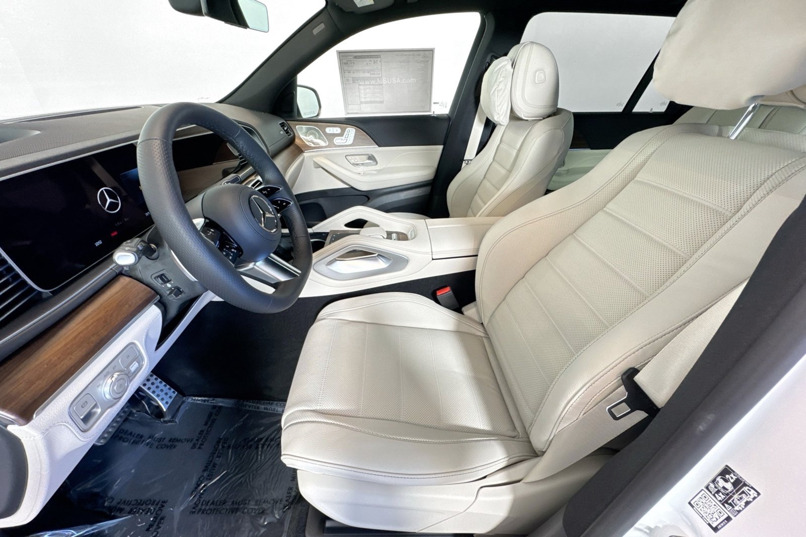 New 2026 Polar White Mercedes-Benz GLS 580 image 18