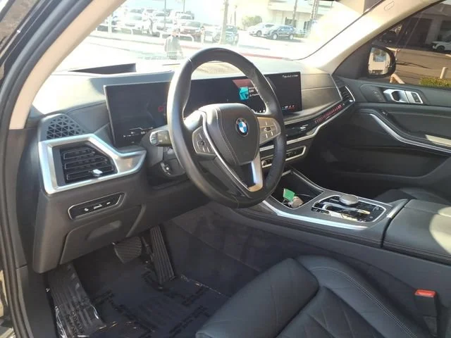 Used 2025 Black BMW xDrive40i image 7