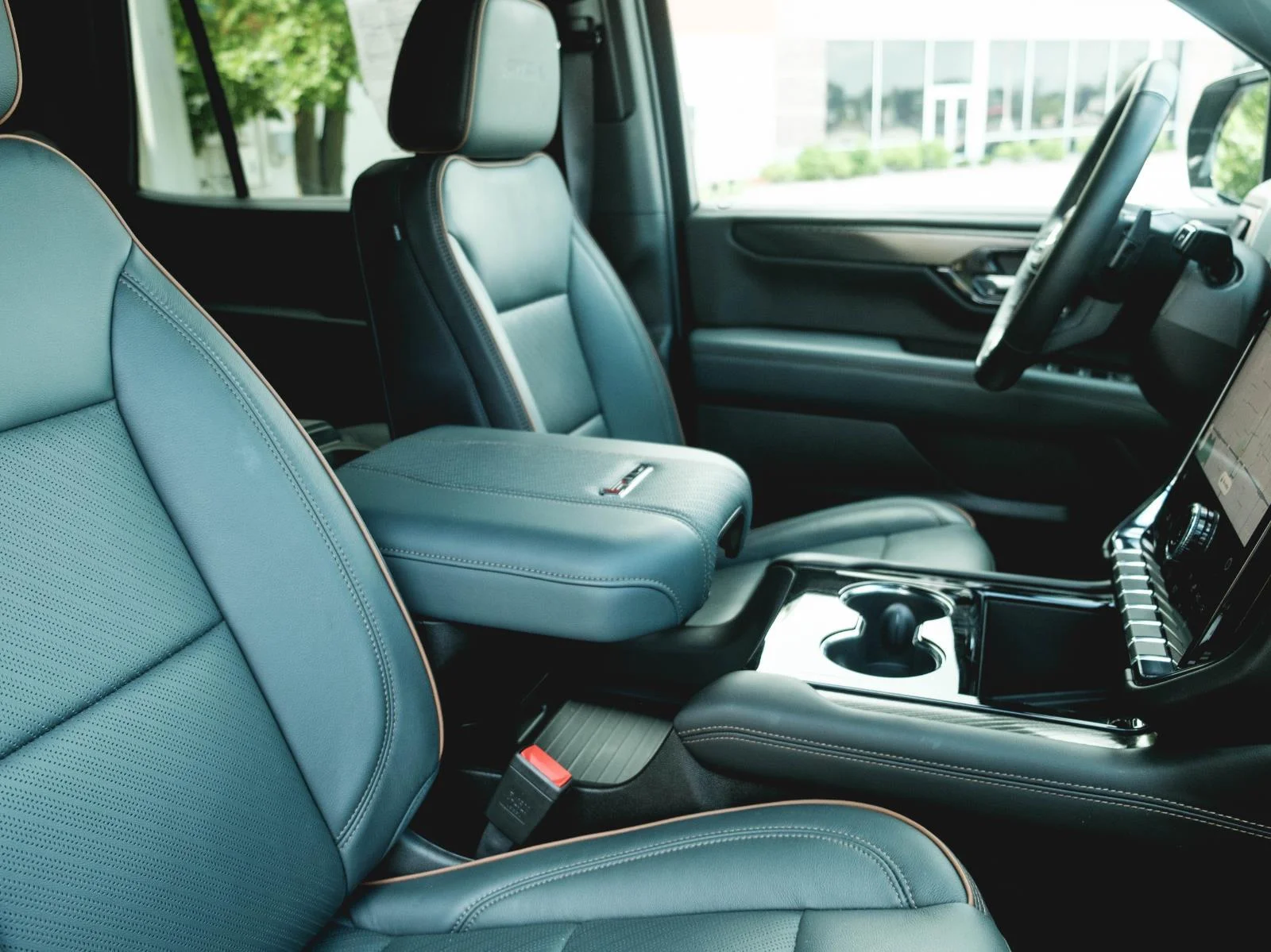 Used 2026 Onyx Black GMC AT4 image 61