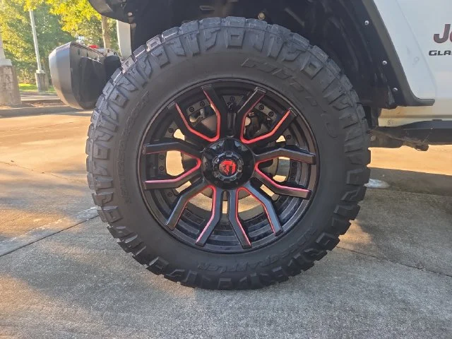 Used 2022 White Jeep Rubicon image 31