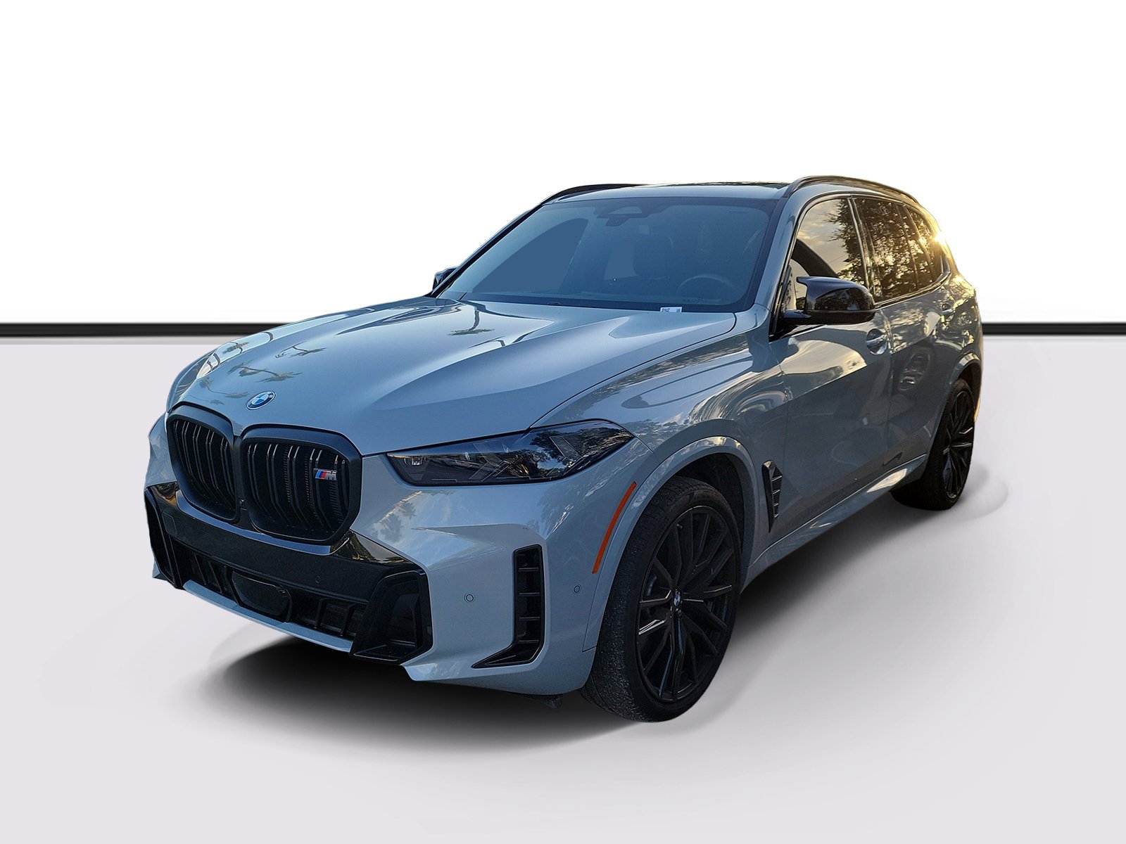 Used 2025 Brooklyn Grey Metallic BMW M60i image 2