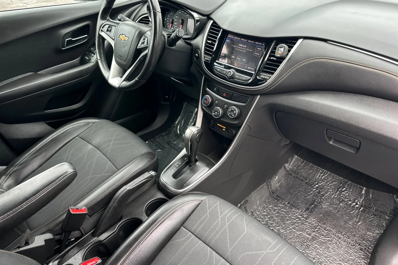 Used 2020 Summit White Chevrolet LT image 16