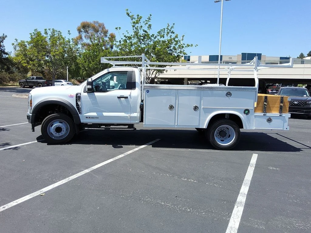 New 2025 Oxford White Ford XL image 32