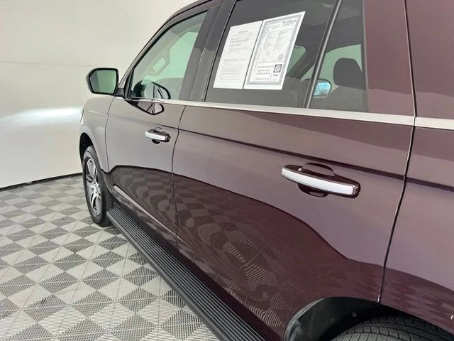 Used 2024 Red Ford Limited image 10
