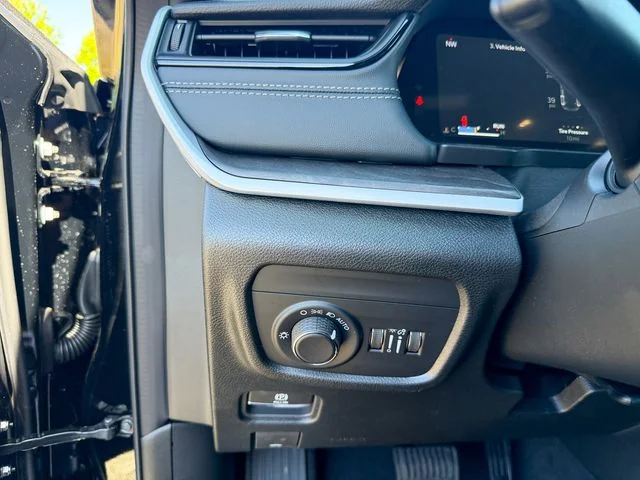 New 2026 Black Jeep Altitude image 19