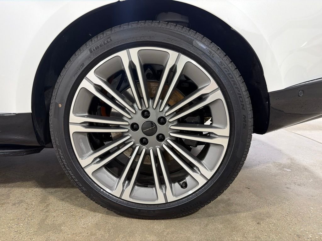 Certified Used 2026 Ostuni Pearl White Premium Metallic Land Rover Autobiography image 30