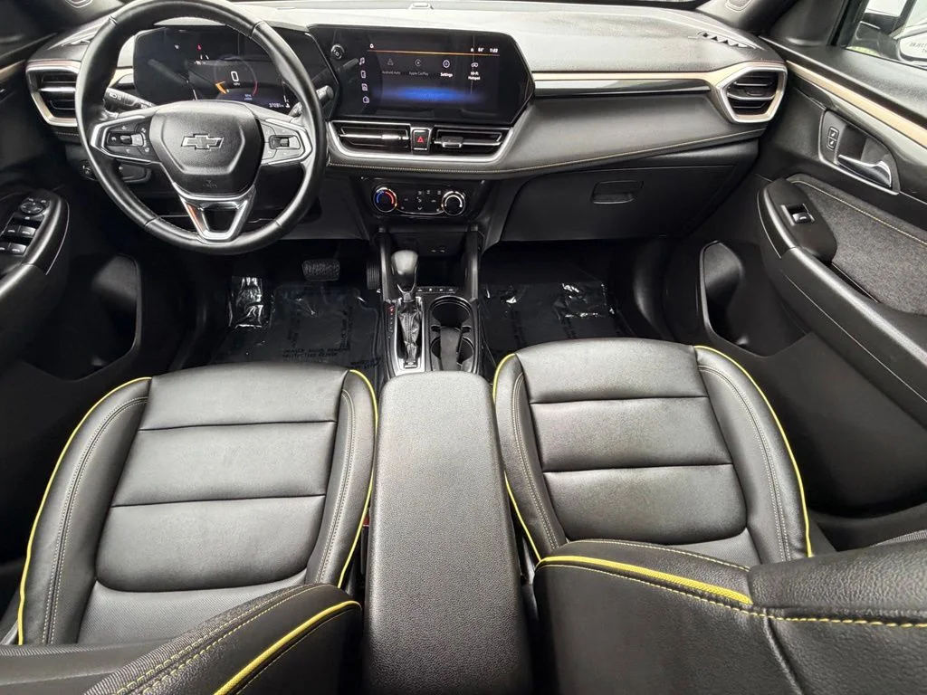 Used 2024 Gray Chevrolet ACTIV image 12