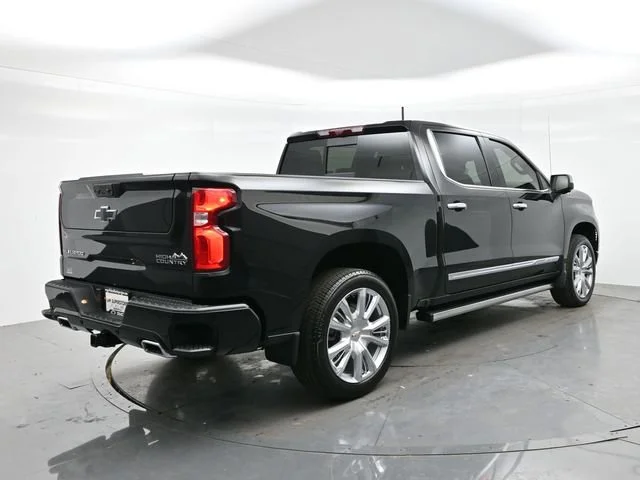 Used 2026 Black Chevrolet High Country image 7