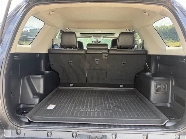 Used 2018 Gray Toyota SR5 Premium image 27