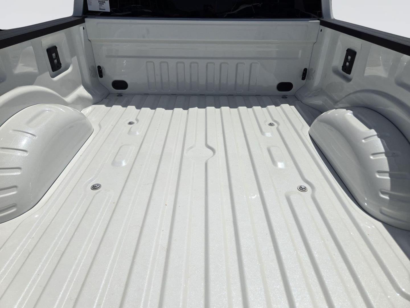 New 2026 Star White Metallic Tri-Coat Ford F-250® Lariat® image 20