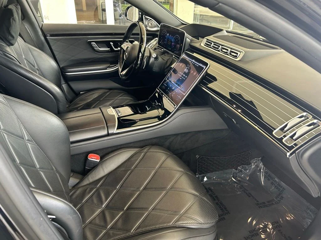 Used 2021 White Mercedes-Benz Maybach S 580 image 24