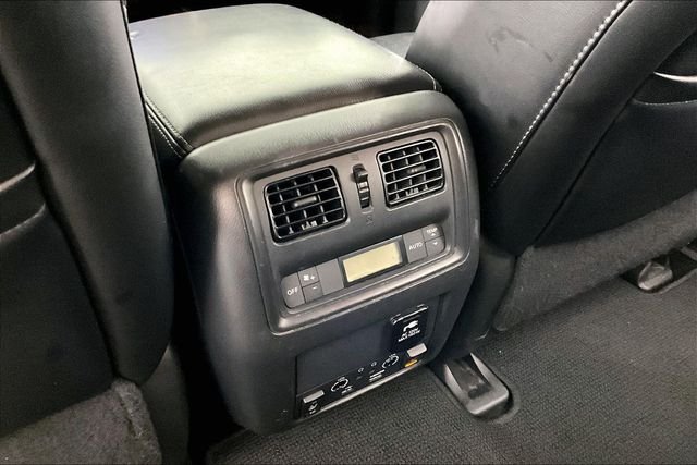 Used 2017 Gray Nissan Platinum image 9