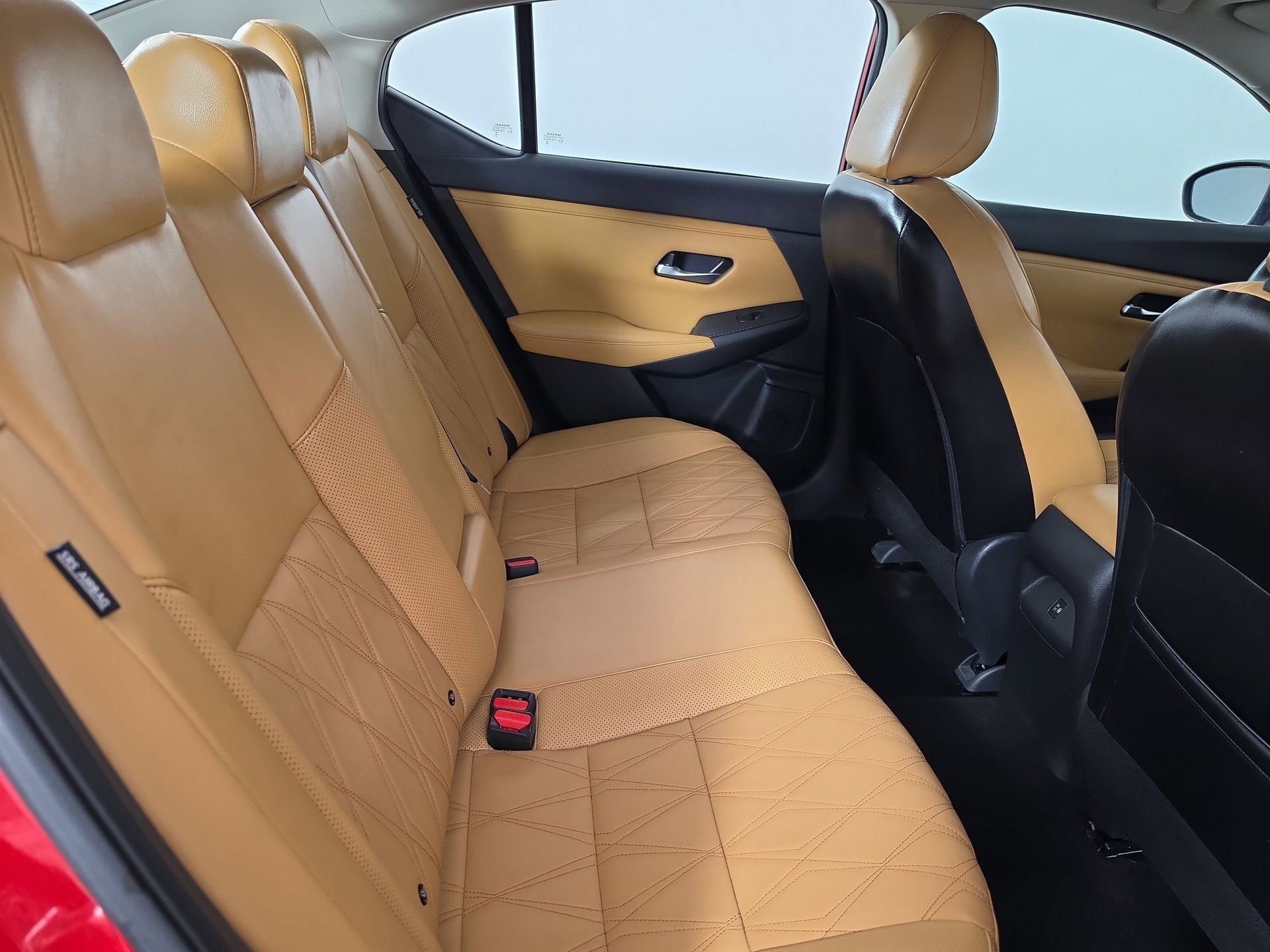 Used 2022 Red Nissan SV image 40