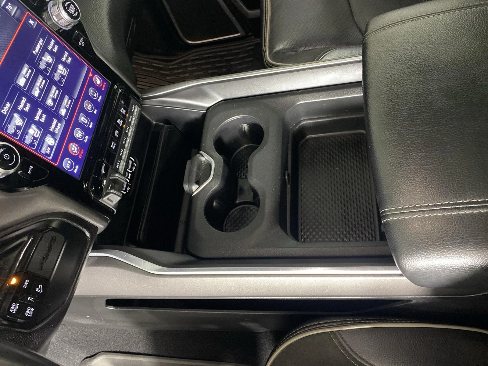 Used 2021 Diamond Black Crystal Pearlcoat Ram Laramie image 23