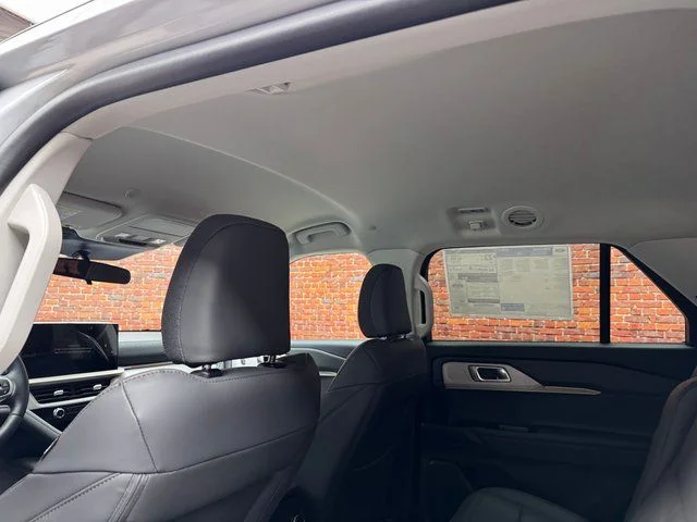 New 2026 Space White Metallic Ford Active image 25