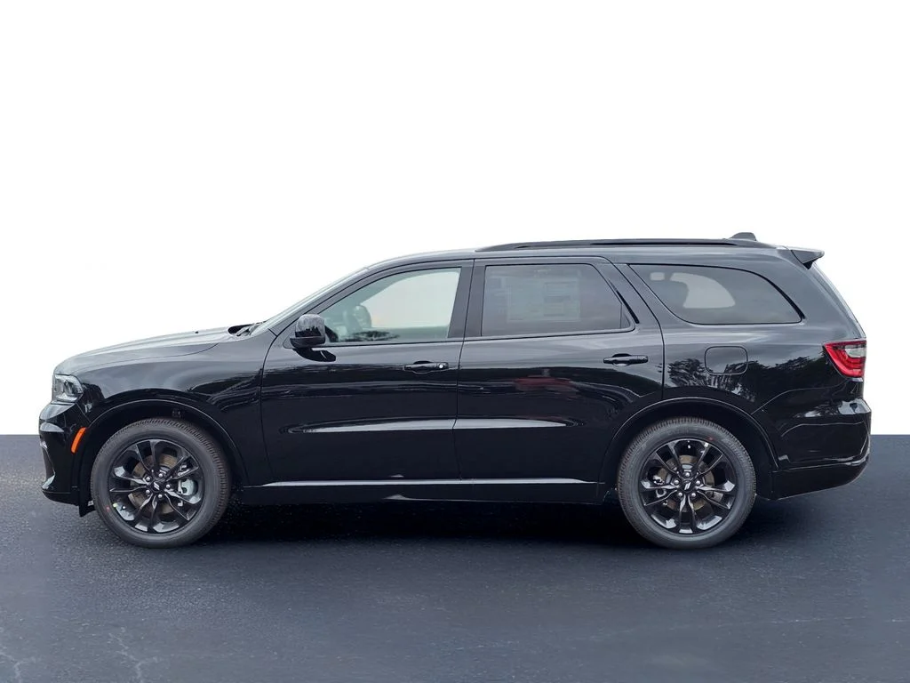 New 2026 Diamond Black Clear-Coat Exterior Paint Dodge GT image 13